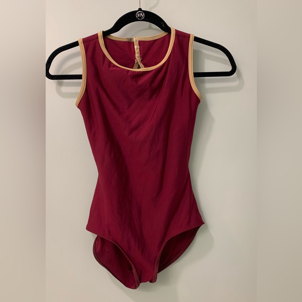 Yumiko Larissa Leotard